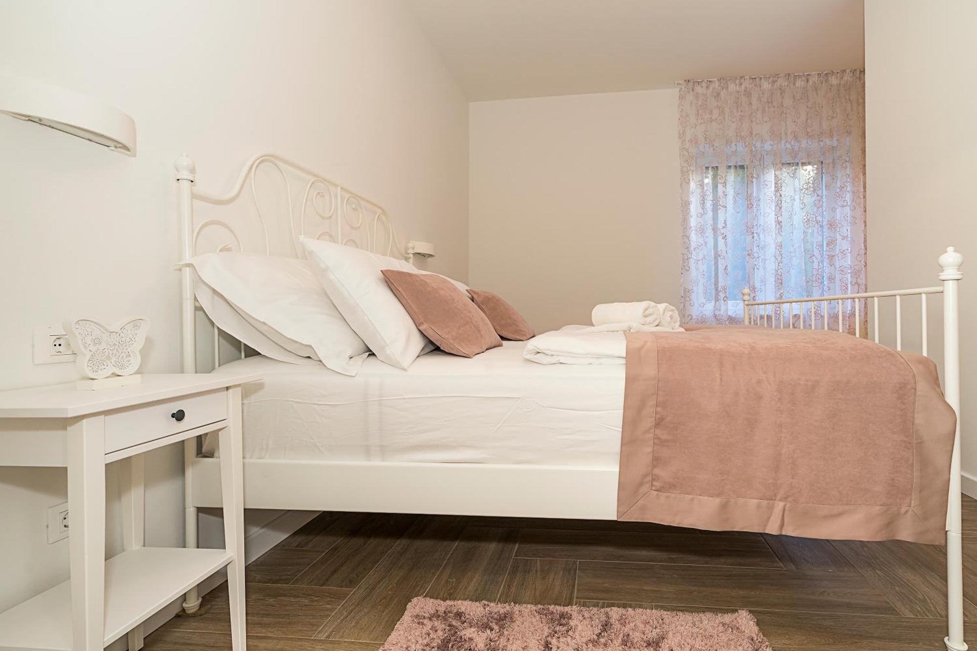 Studio Apartments Marcel สปลิท ภายนอก รูปภาพ