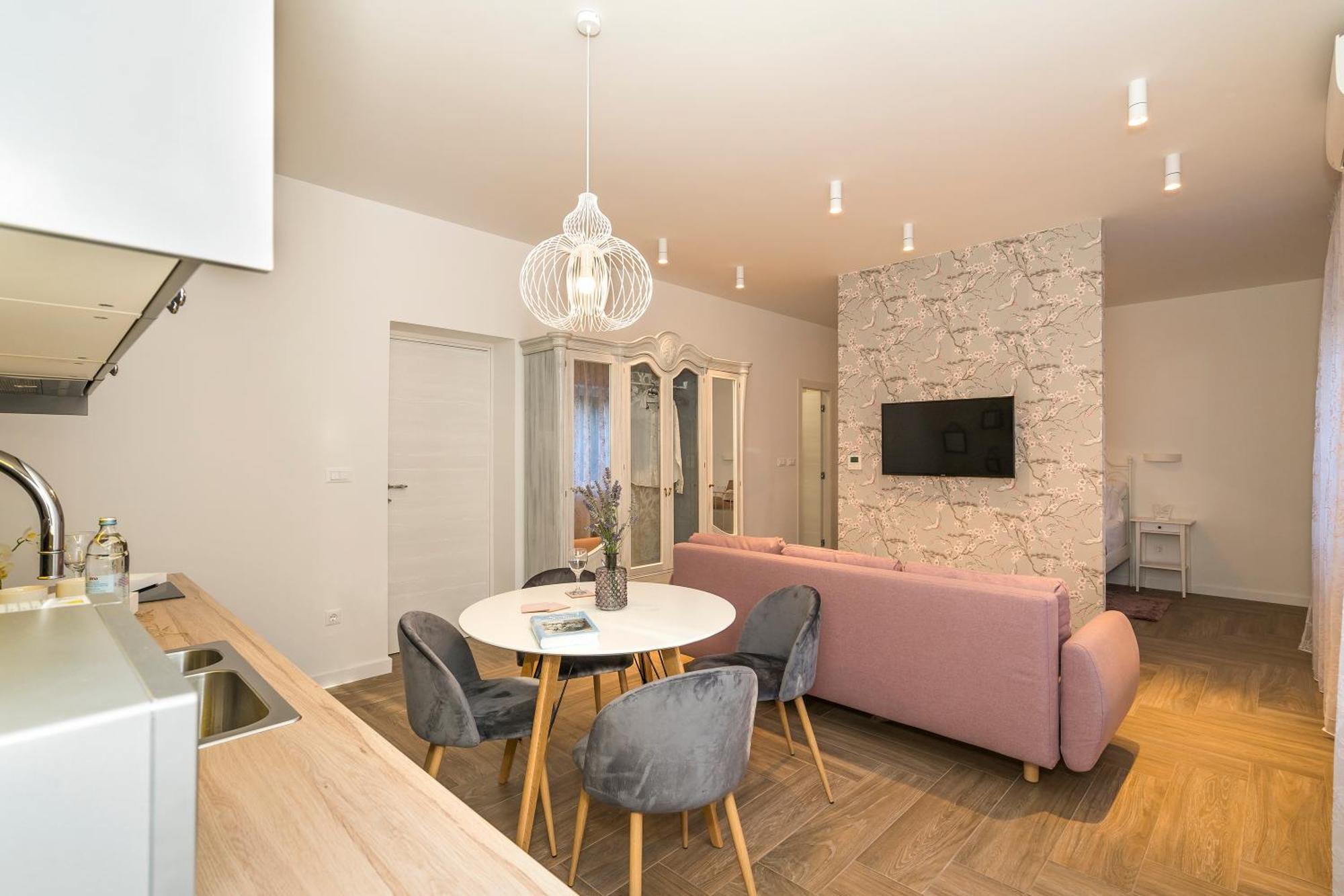 Studio Apartments Marcel สปลิท ภายนอก รูปภาพ