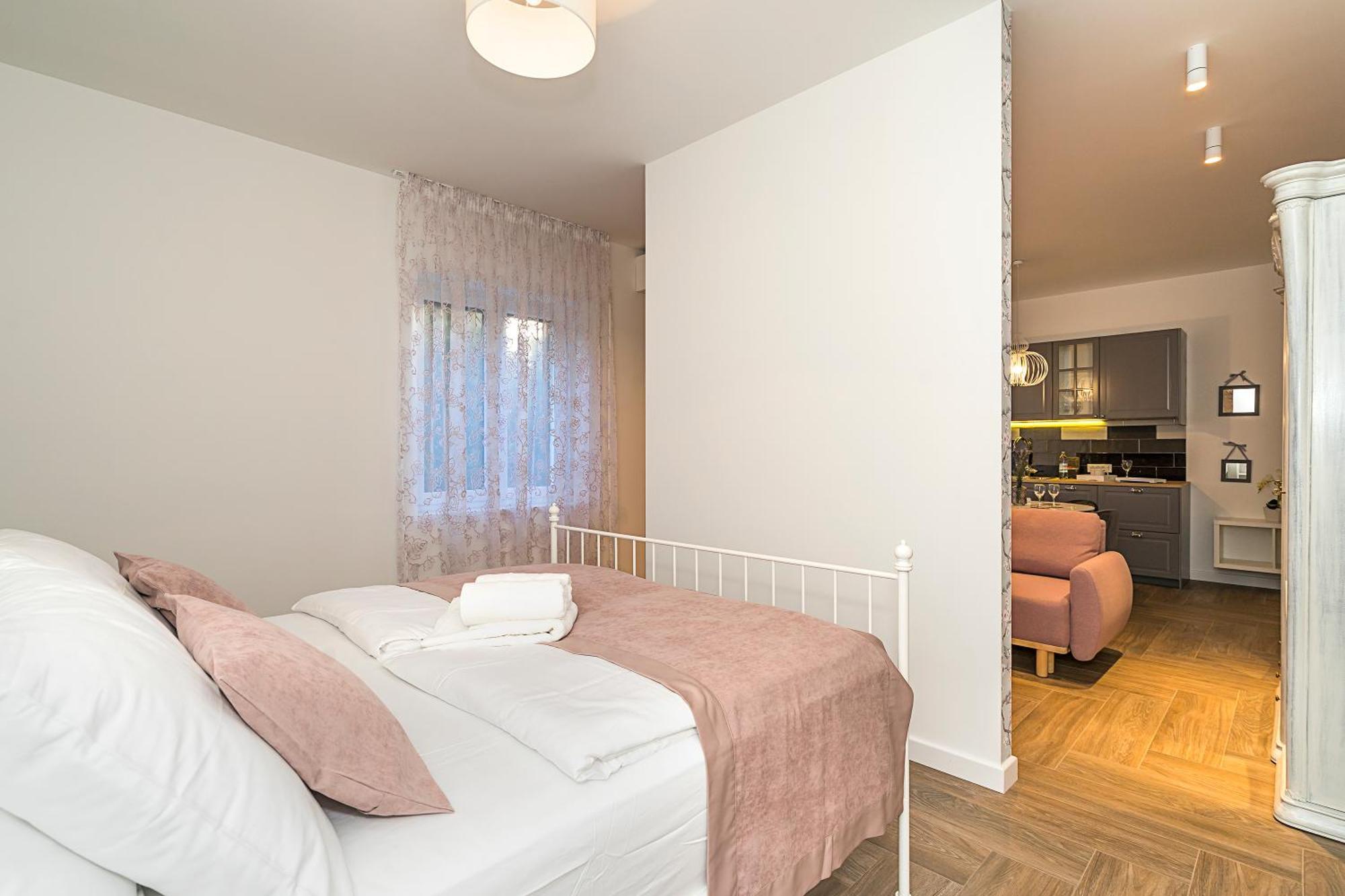 Studio Apartments Marcel สปลิท ภายนอก รูปภาพ